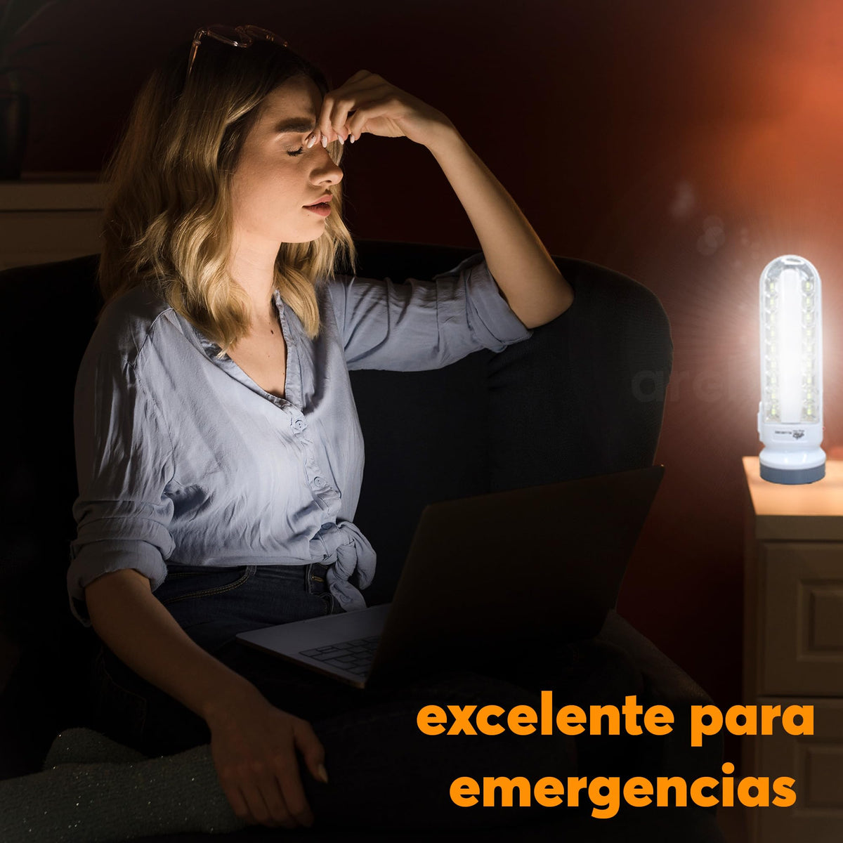 Lámpara LED de Emergencia Recargable 3 en 1 con 18 LEDs